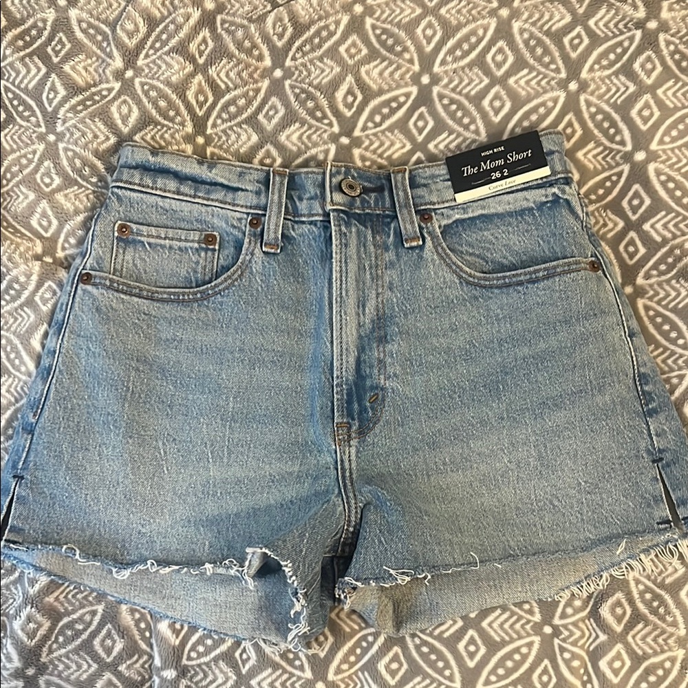 NWT Abercrombie Mom Shorts